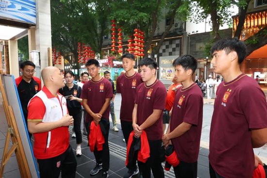 娇妻满足我绿帽淫