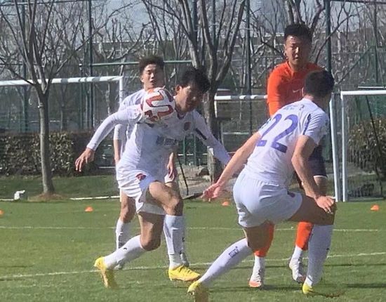 日韩精品久久一区二区桃色