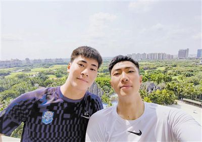 国产午夜视频在线